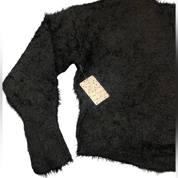 Free People Icing V Pullover Shag Black Oversized Slouchy Sweater Top Size M NEW - Picture 7 of 15